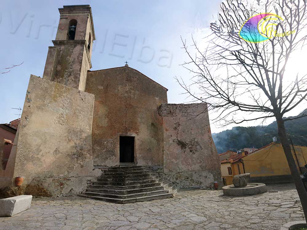 Chiesa di San Niccolò e la piazzetta Poggio