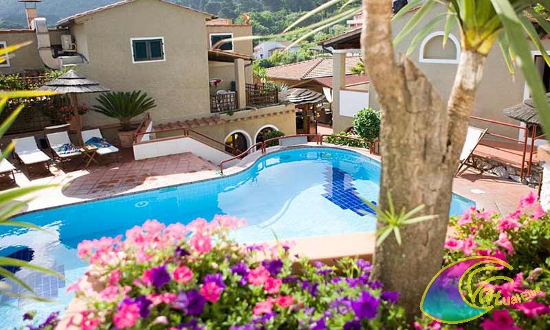 Piscine de l'hôtel Barsalini