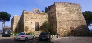 Forteresse pisane et église de San Nicolò