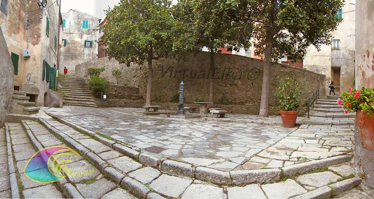 Piazza al Cantone Marciana Alta