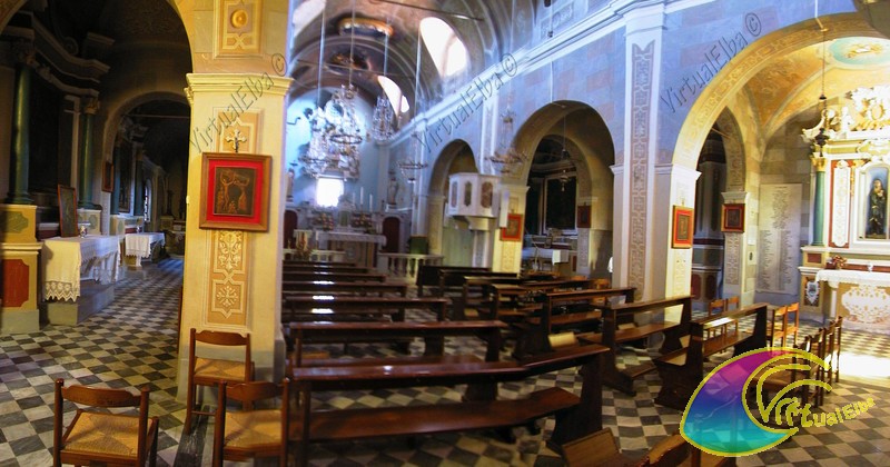 La chiesa a tre navate del Paese