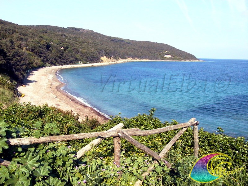 Spiaggia Capo Castello Frugoso