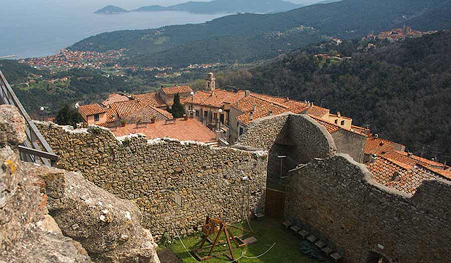 Bastion nord de la forteresse pisane