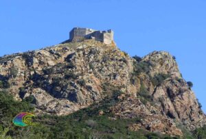 Castillo de Volterraio Poroferraio / Río Elba